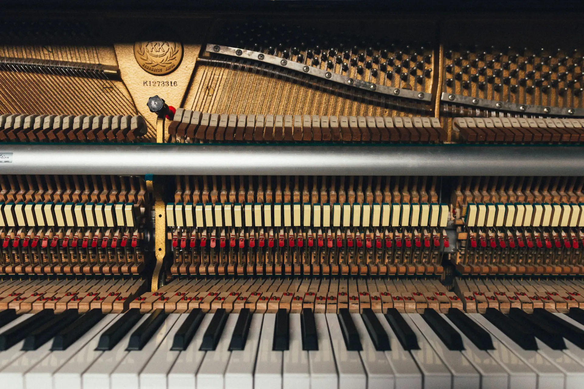 Yamaha C3 và Kawai GX-2