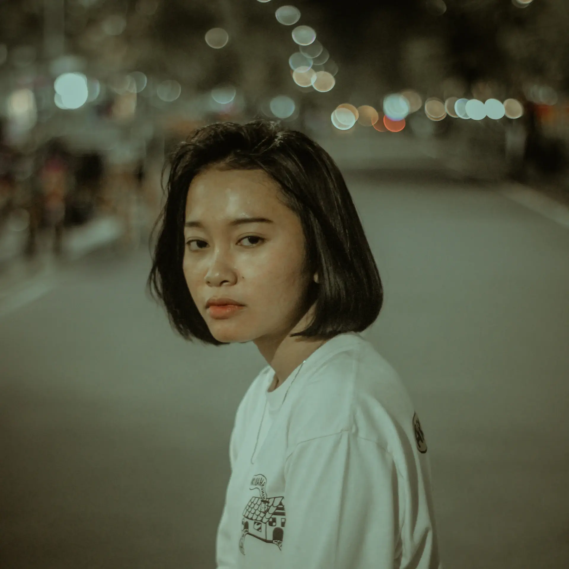 Chân dung Trần Linh