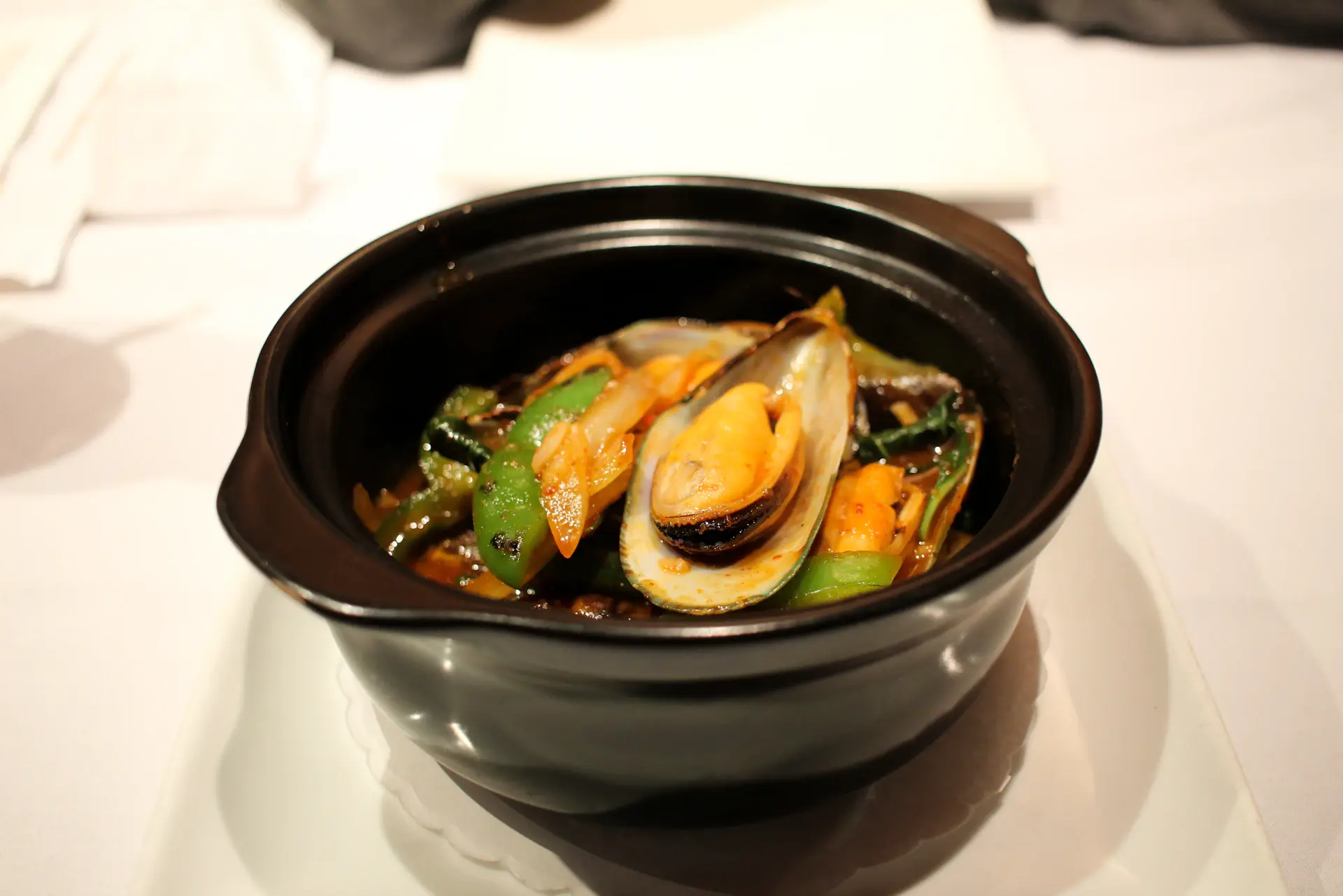Lẩu hải sản chua cay