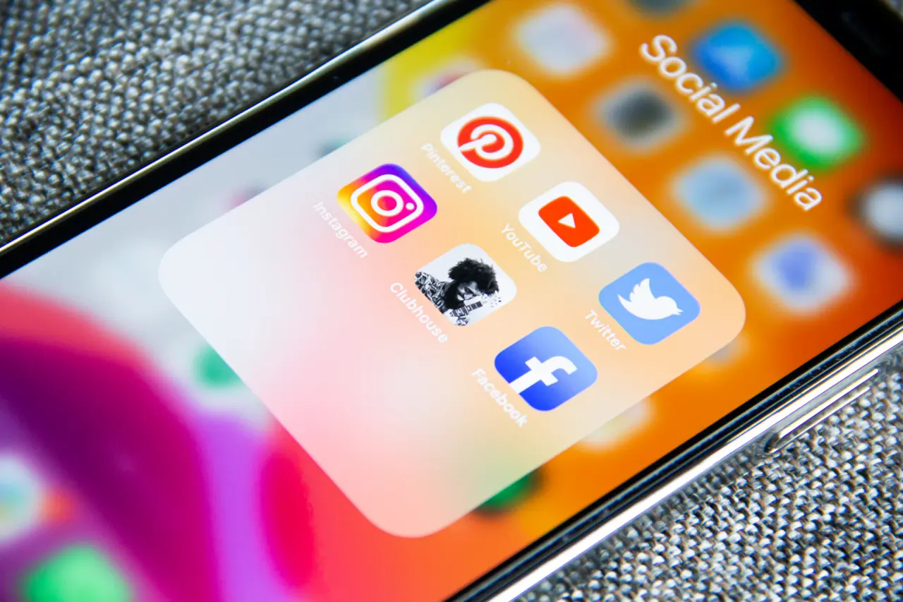 Feed Facebook thương hiệu