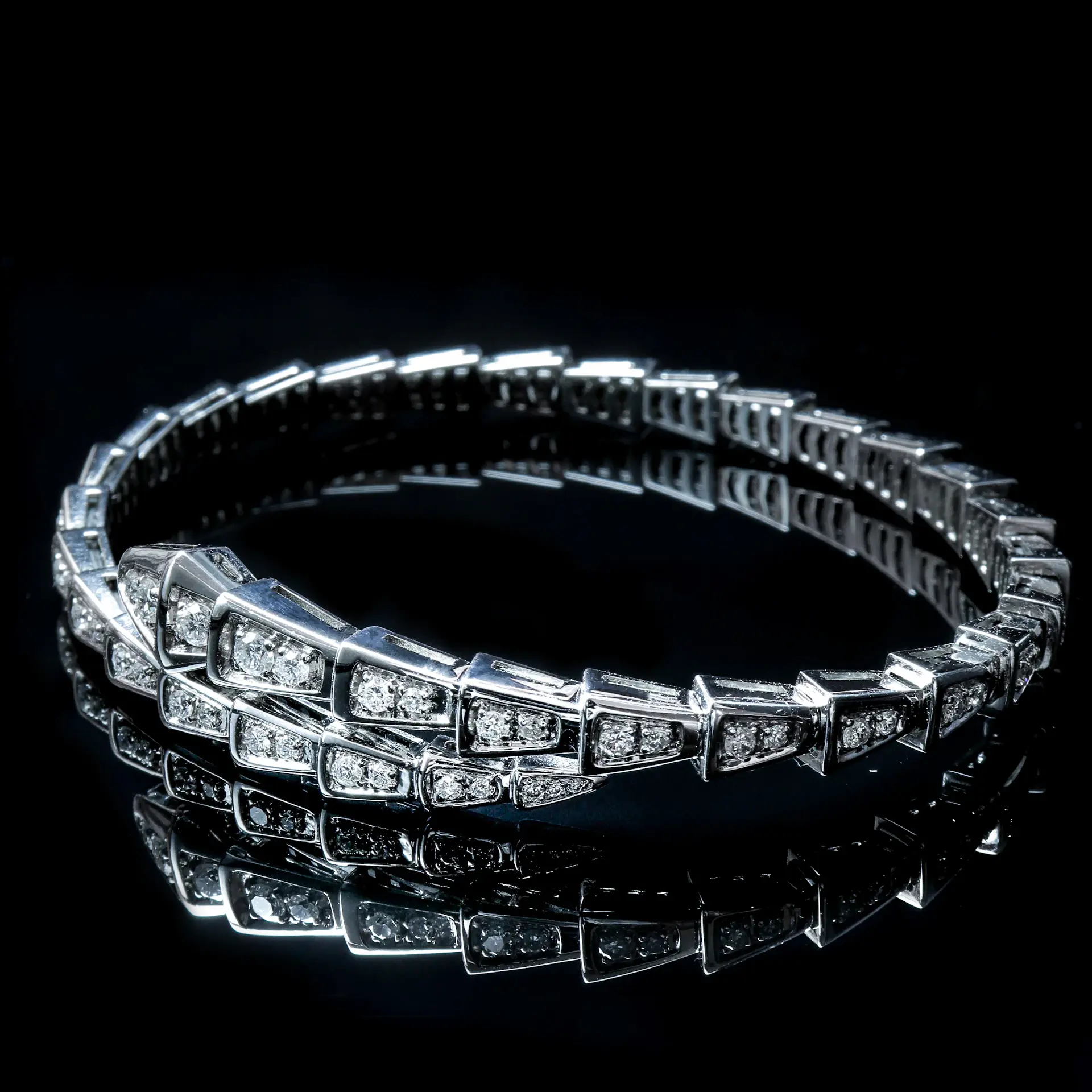 Vòng tay Constellation của Aurevia