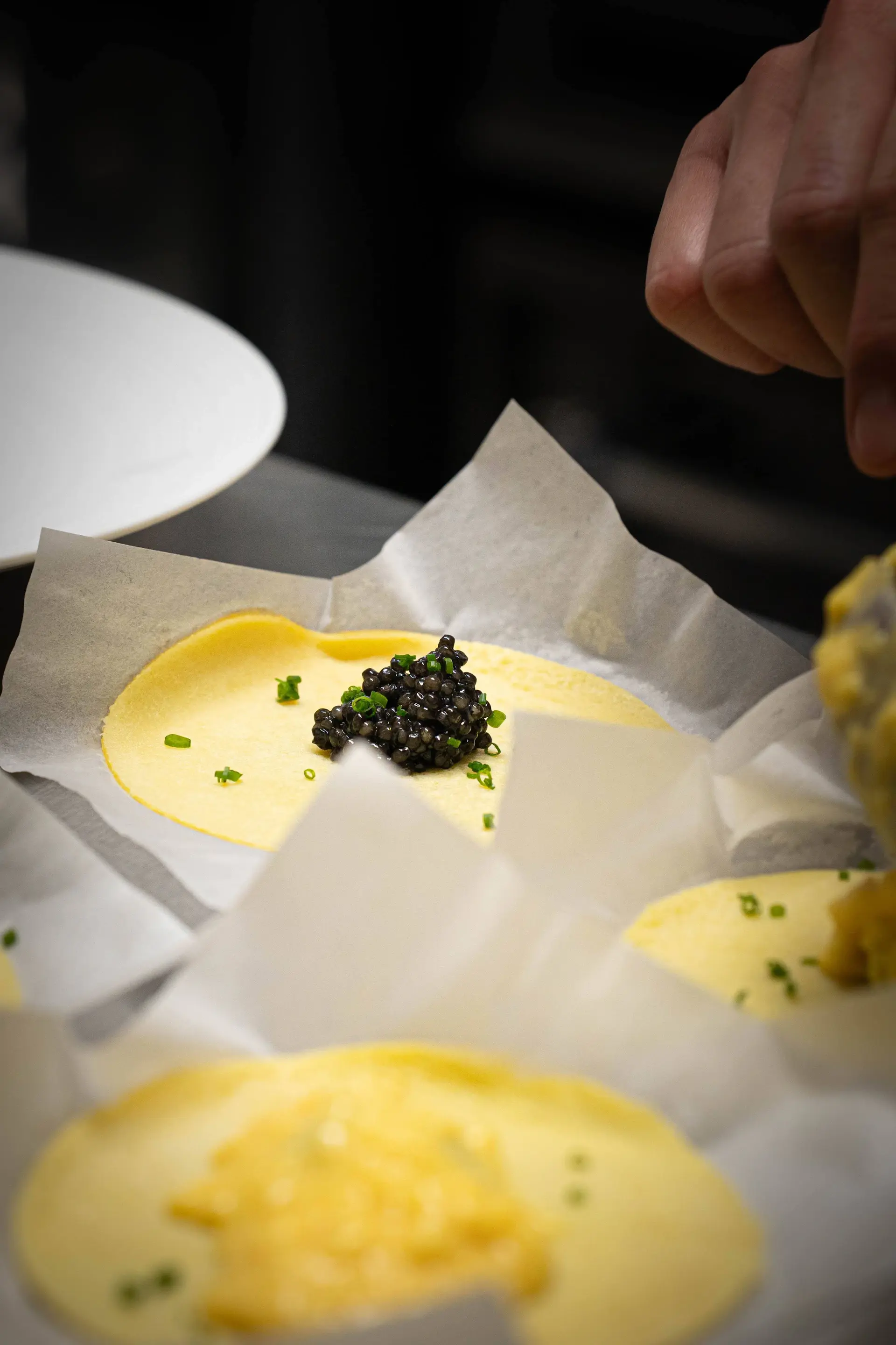 Caviar Oscietra và bánh blini