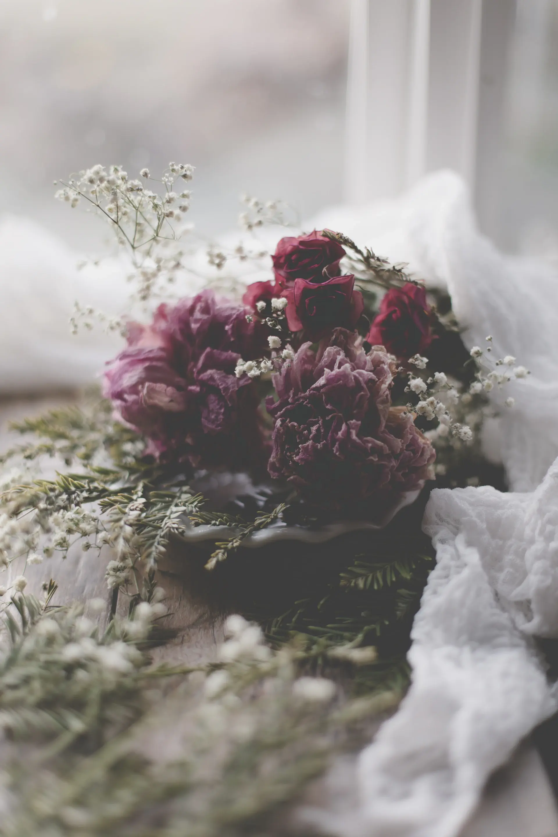 Rose bouquet in a romantic setting