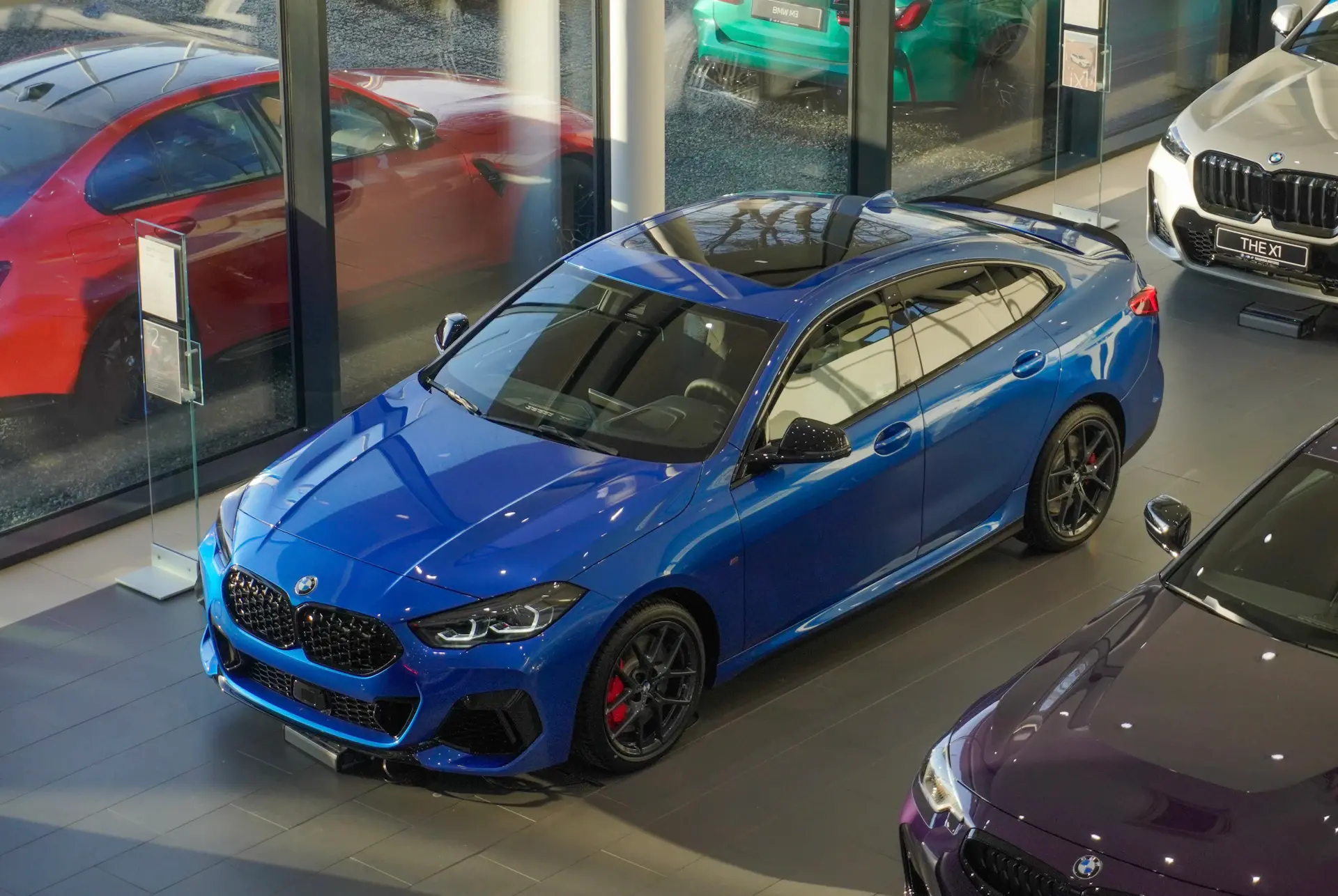 Showroom BMW Hà Nội Long Biên