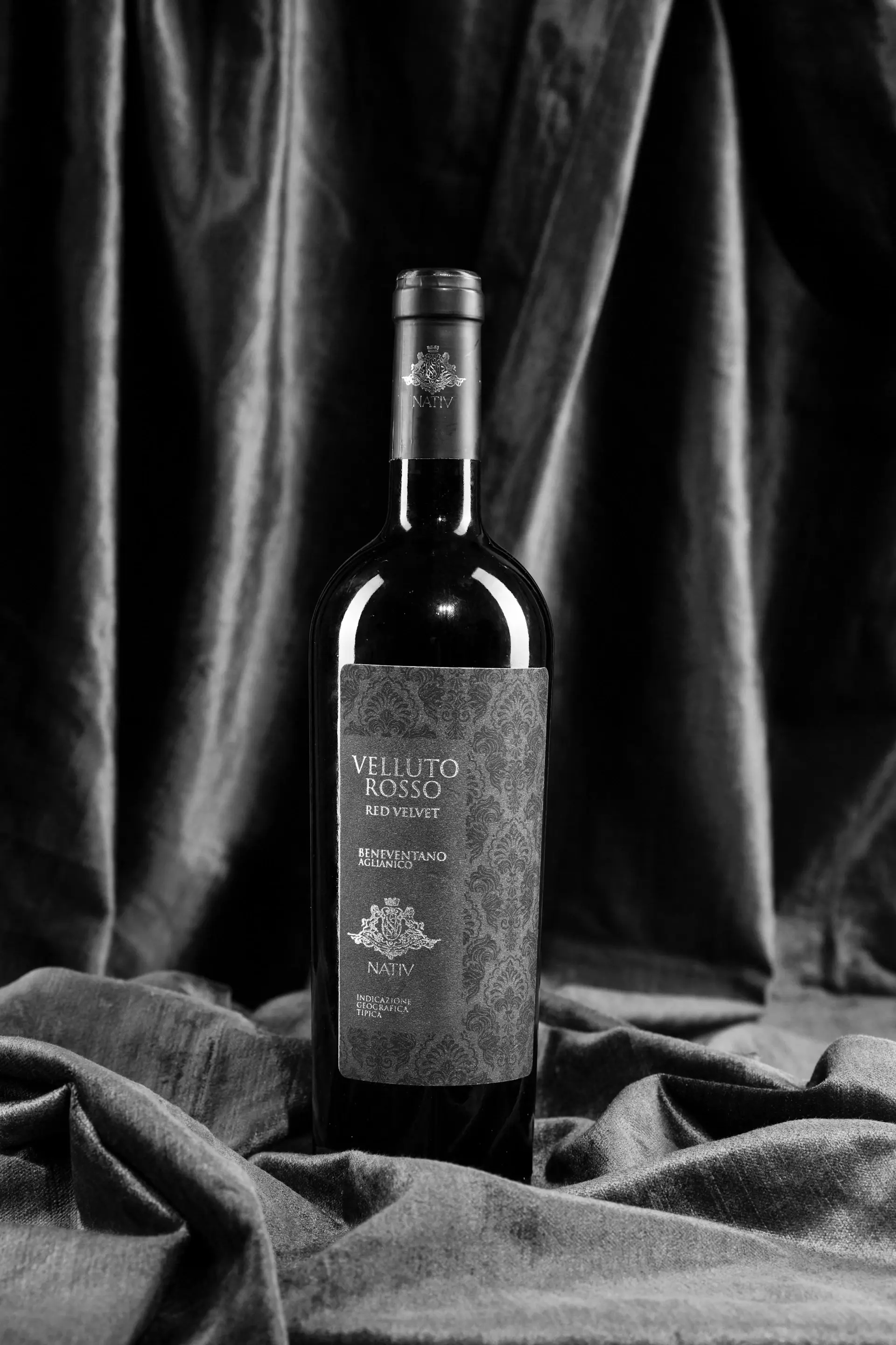 Château Lumière grand cru red wine bottle