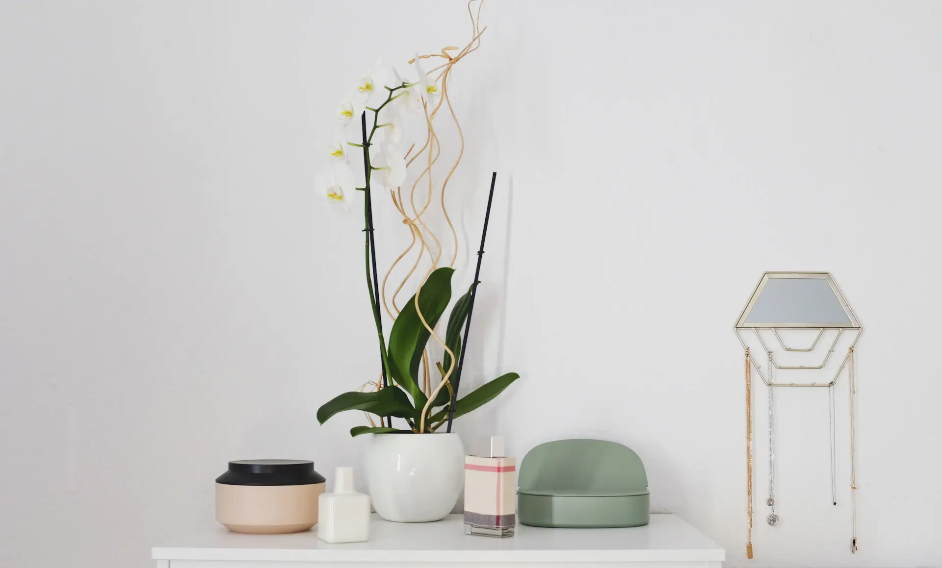 Regenerative Skincare treatment room at Maison Lumière