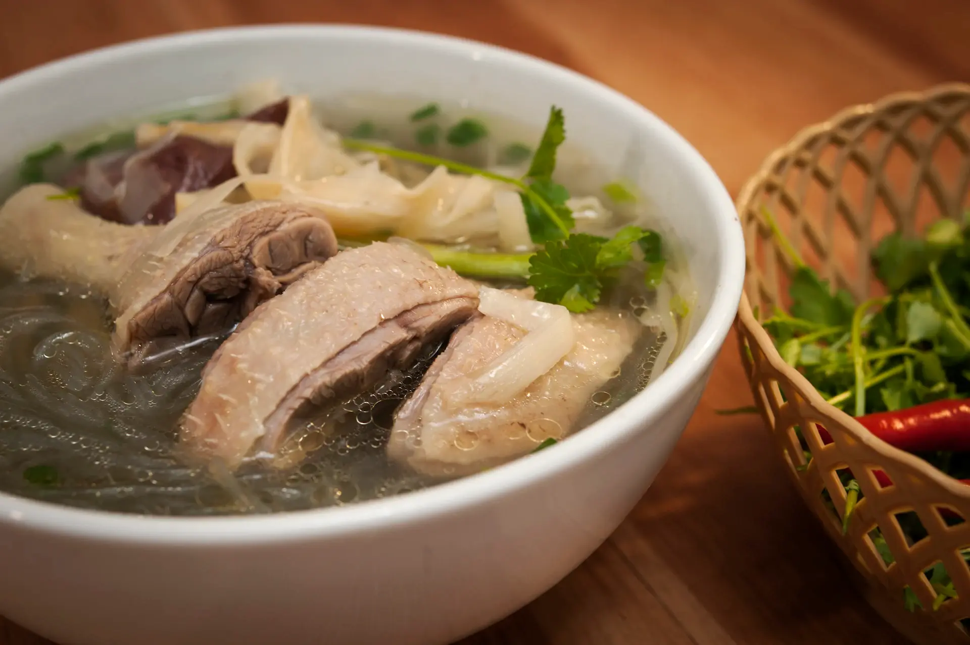 Lẩu gà lá giang