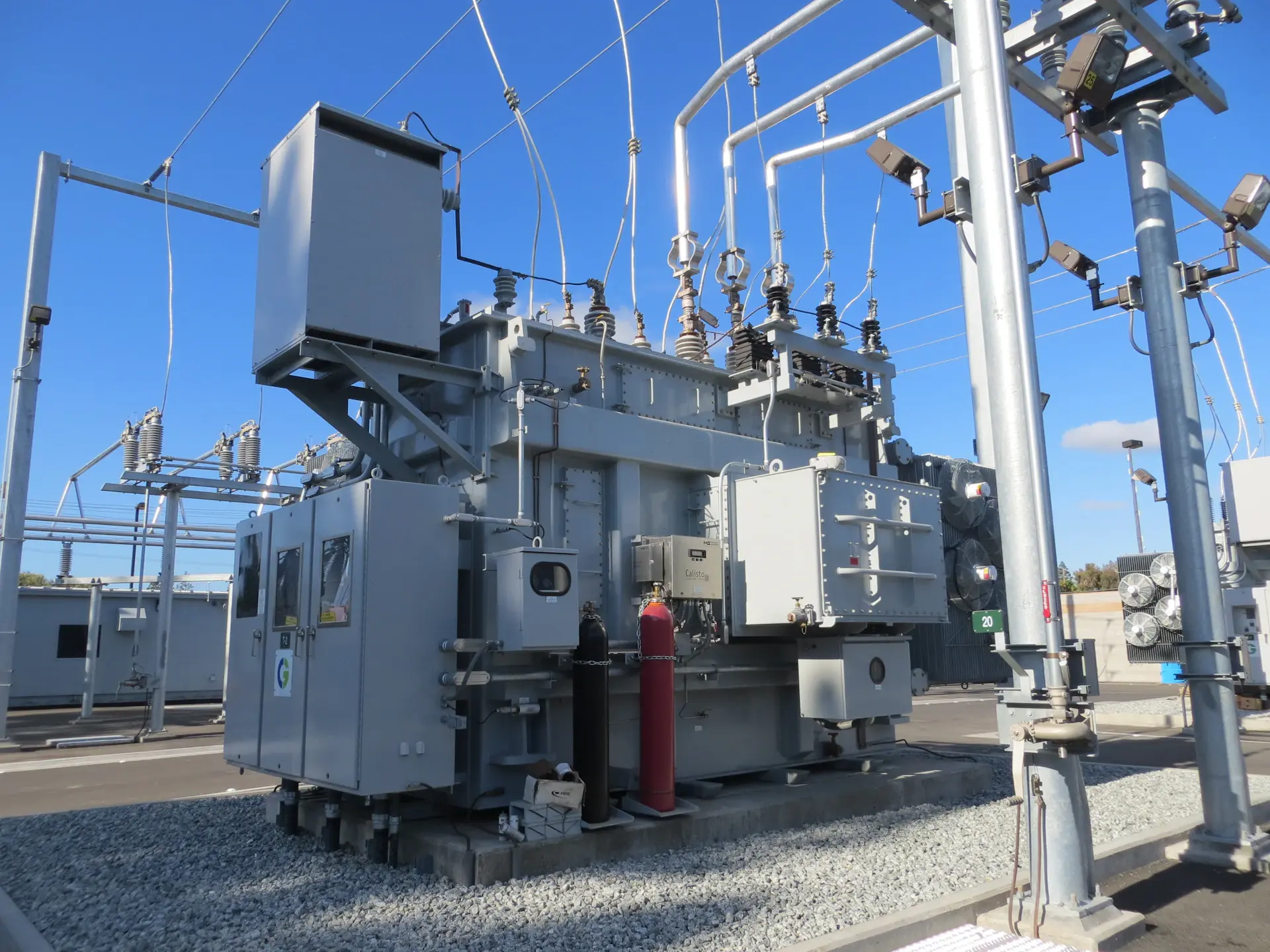 Sân phân phối điện 500kV của Nhà máy