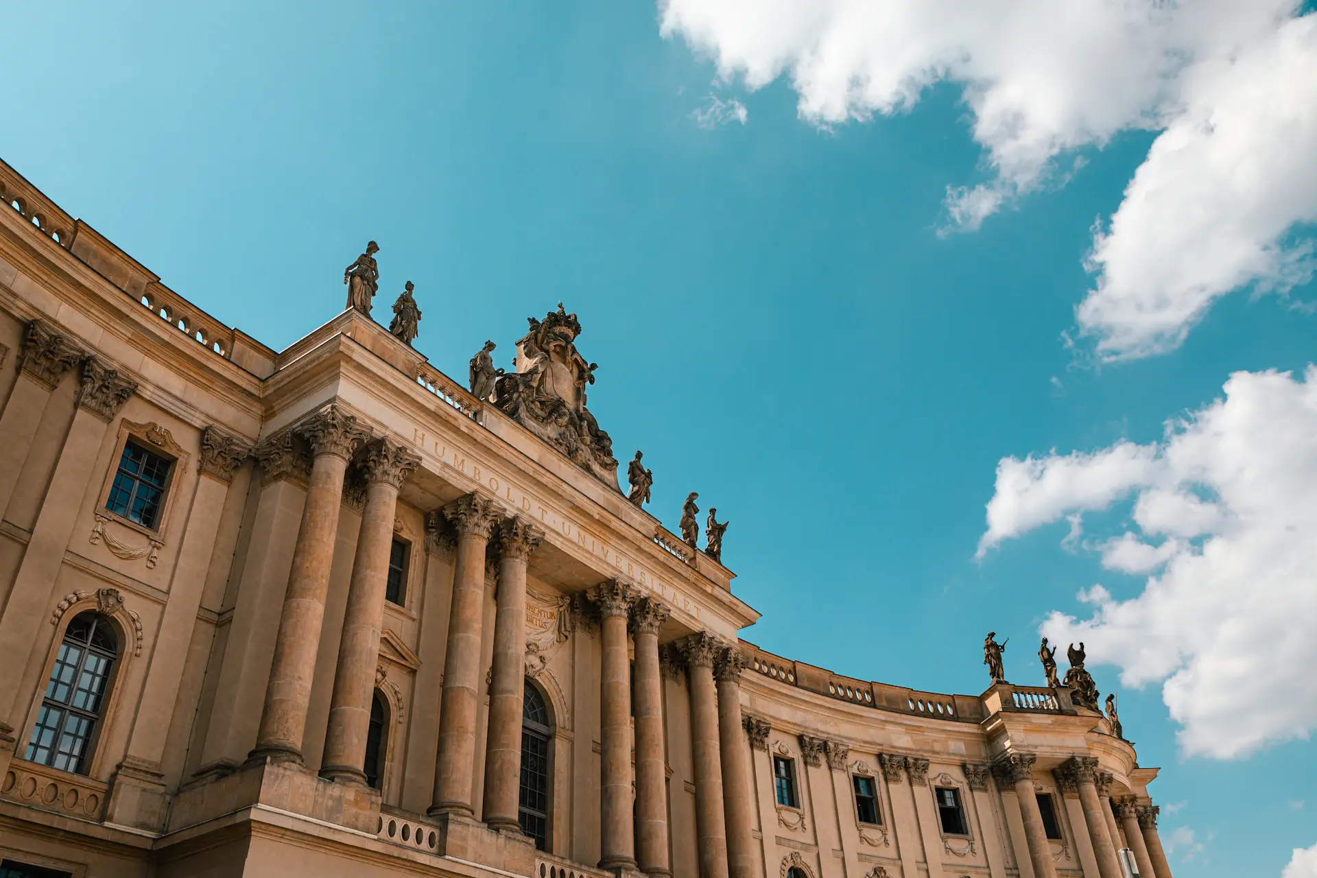 Khuôn viên đại học Heidelberg về đêm