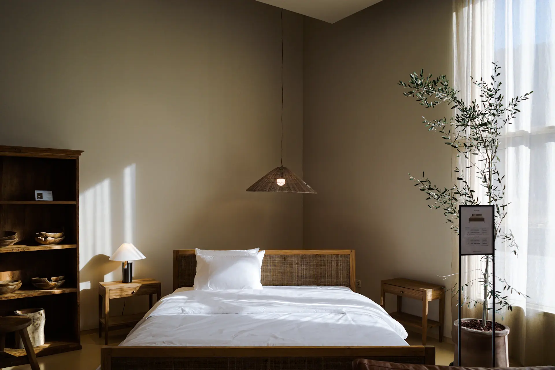 Phòng ngủ warm minimalism