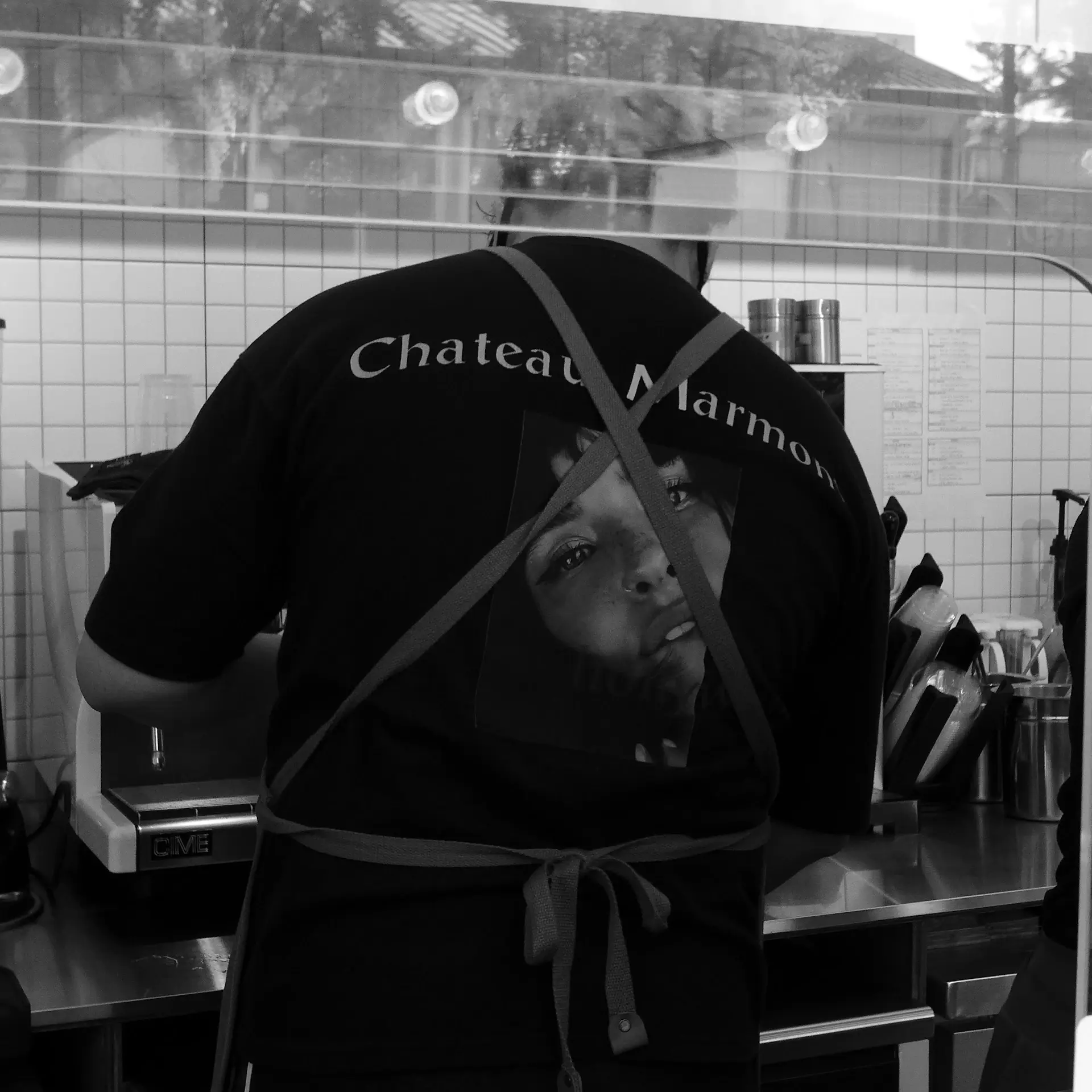 Portrait of Linh, head barista