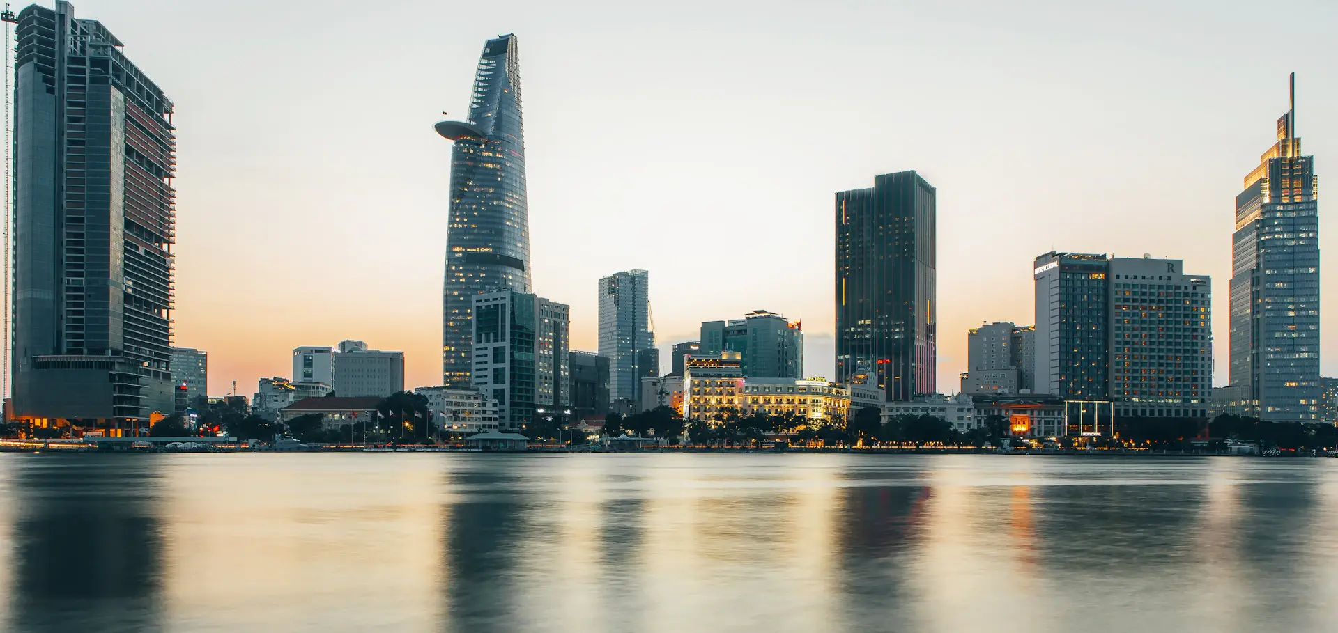 Vé đài quan sát ngắm thành phố