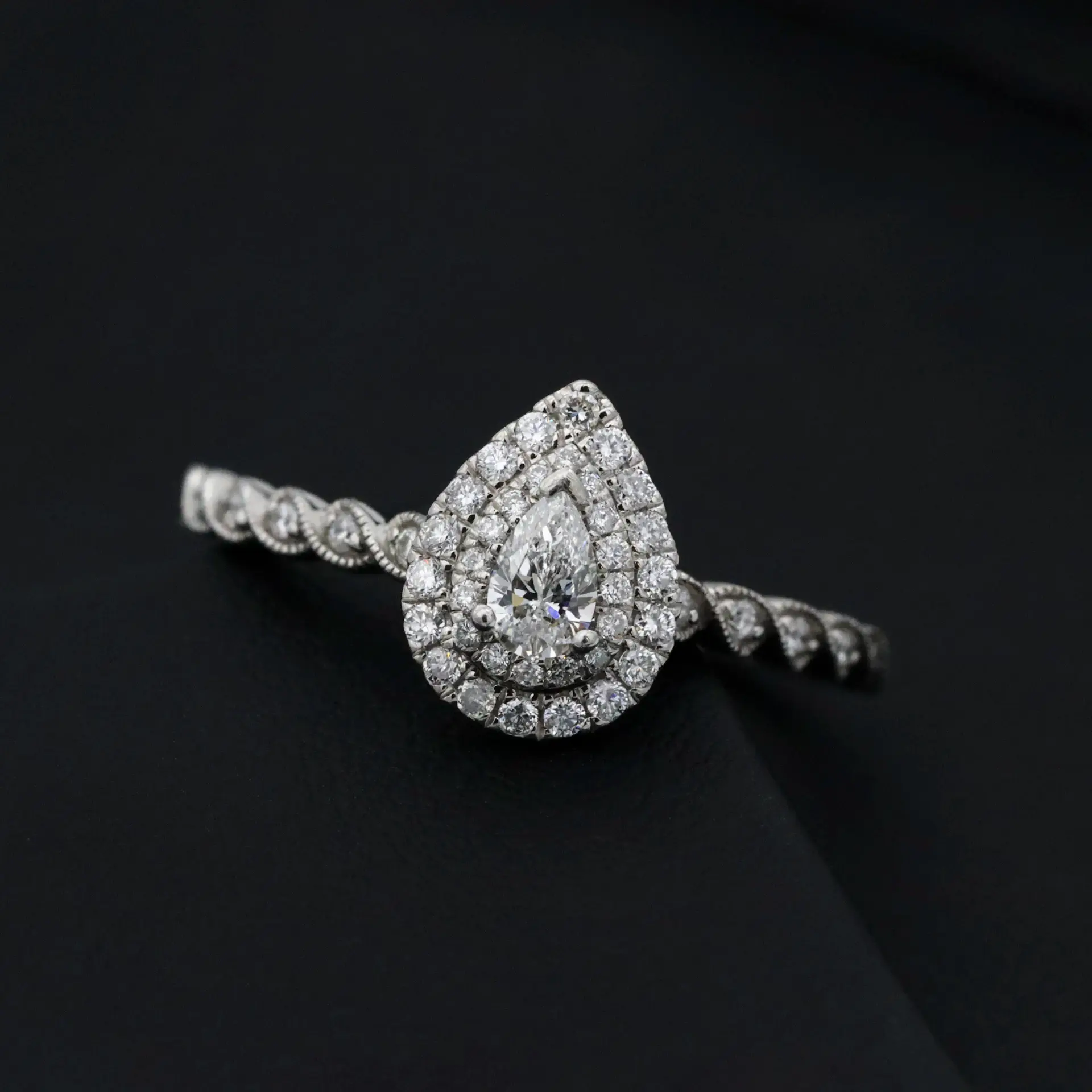 Nhẫn L'Étoile của Aurevia