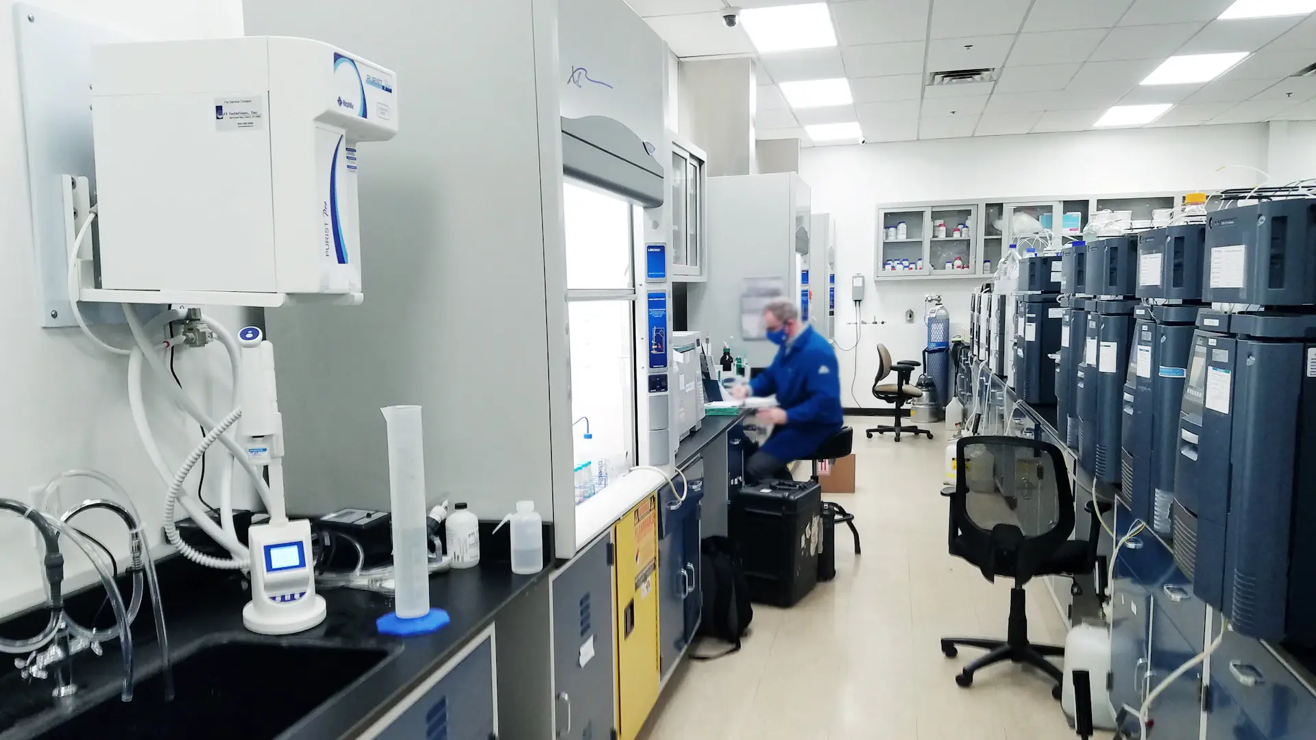 Mẫu vật liệu composite tiên tiến trong phòng thí nghiệm