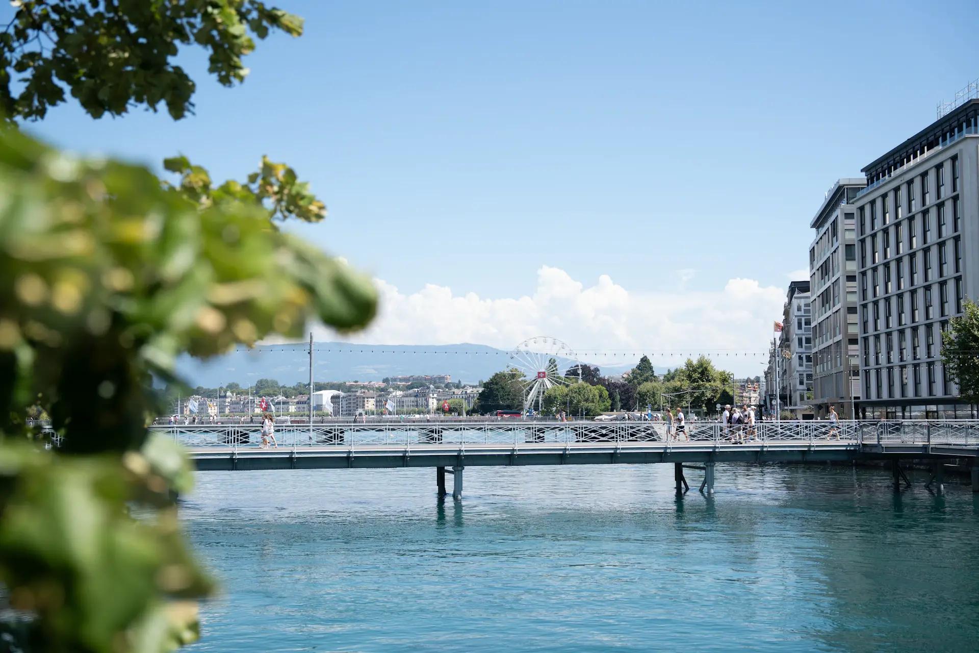Maison Lumière Geneva residence by the lake