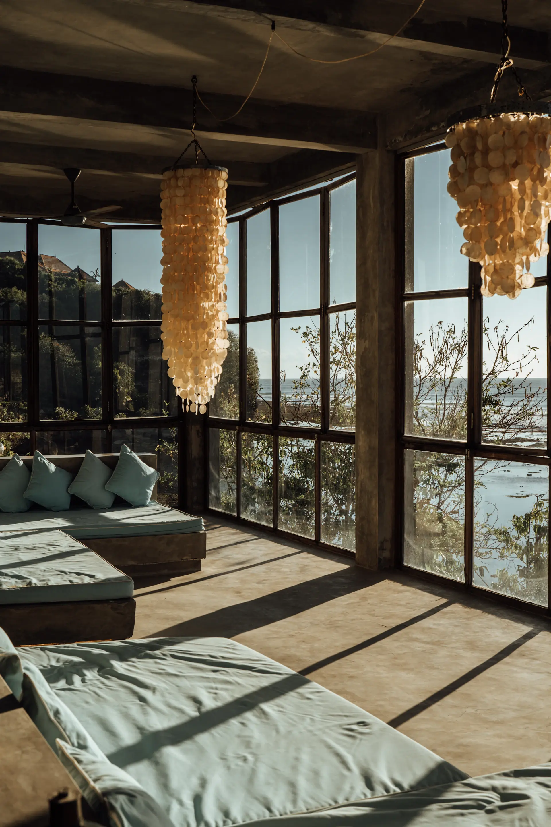 Liệu trình spa trị liệu tại villa với hương tinh dầu thiên nhiên