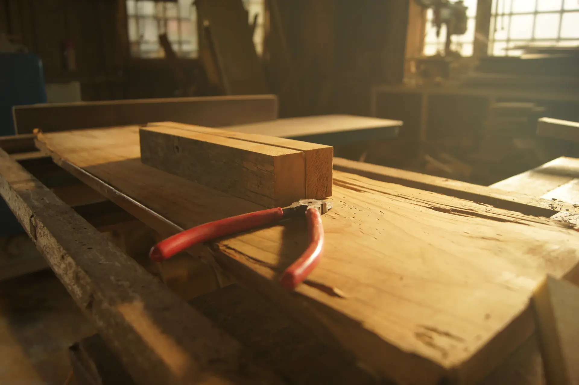 Workshop phối gỗ và đá