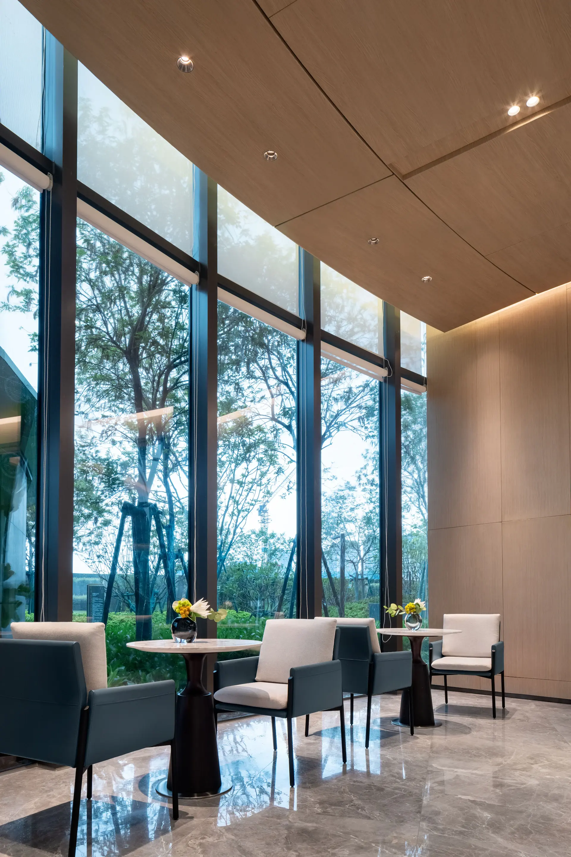 Quiet-luxury private members lounge in warm daylight