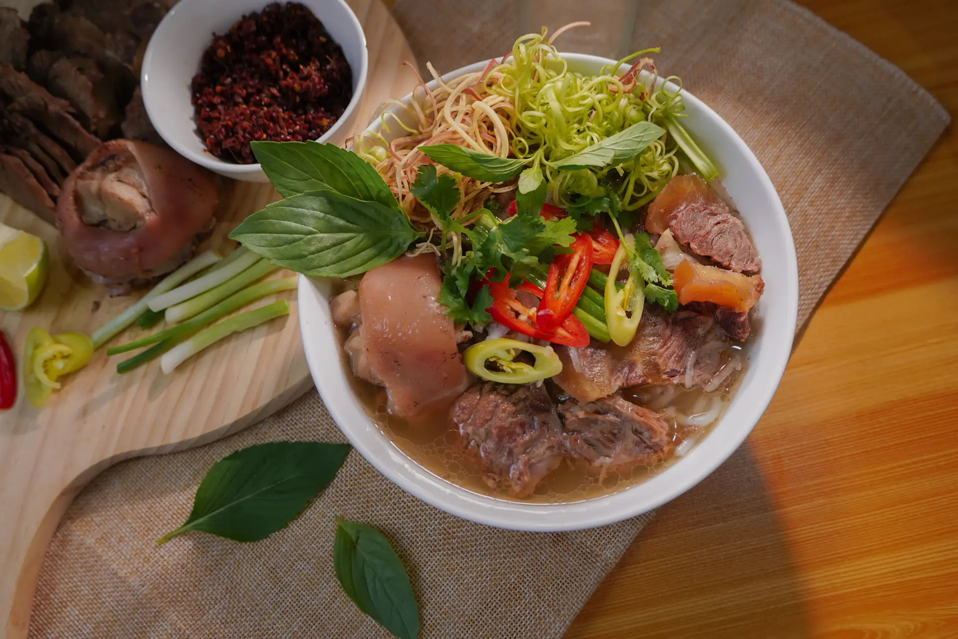 Đĩa cơm tấm sườn Ba Ghiền, Phú Nhuận