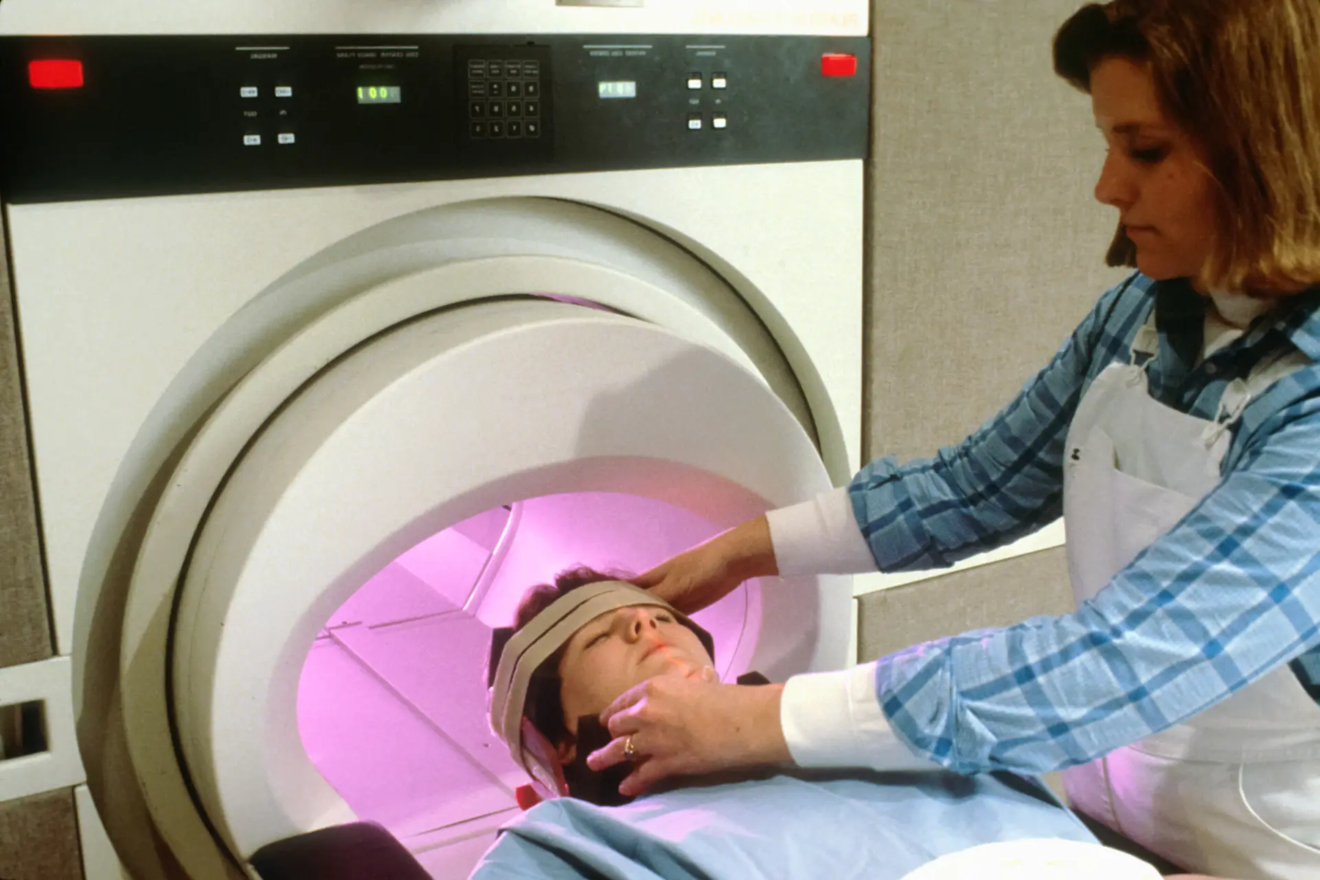 Advanced screening technology in a bright room
