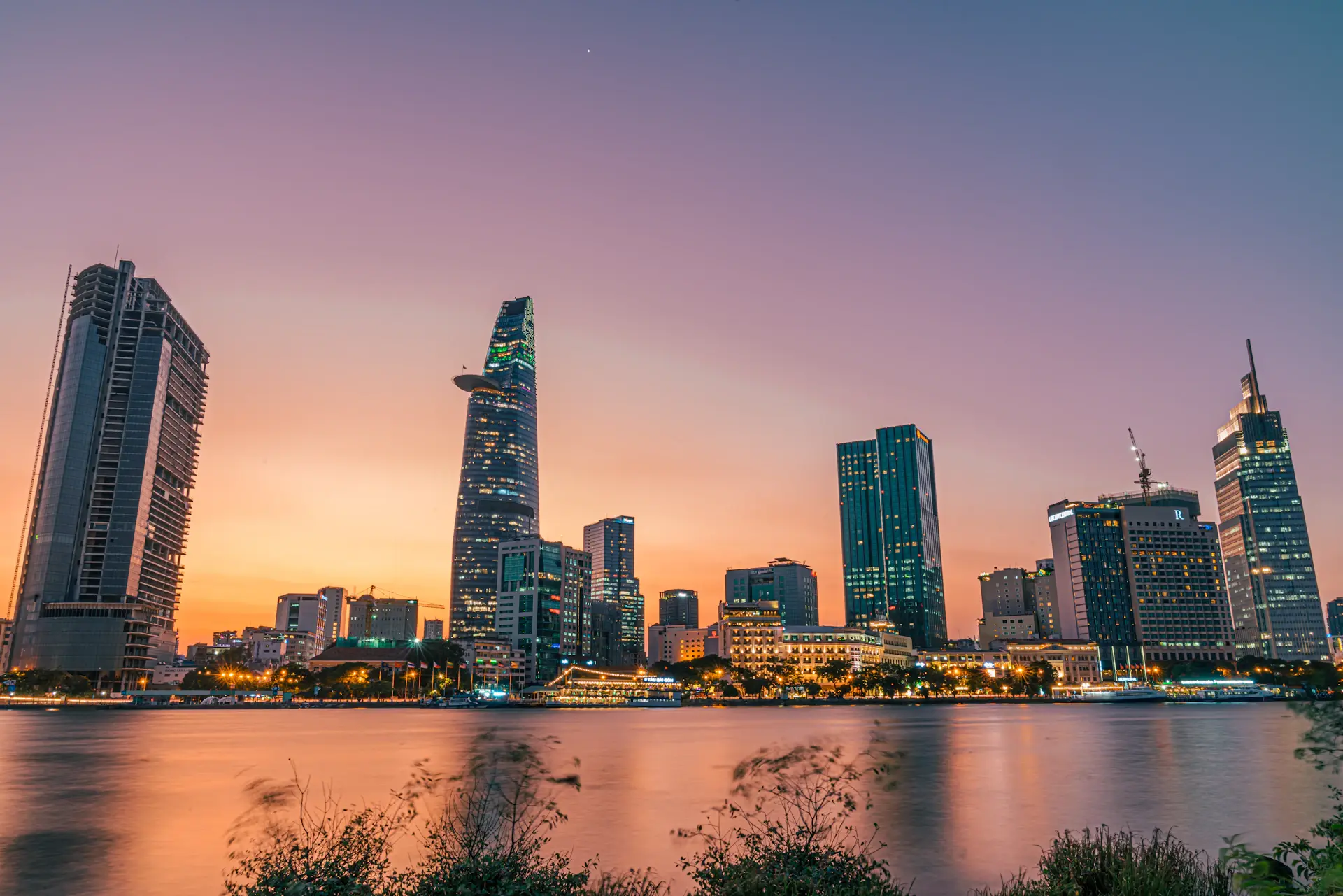 Góc phố cổ kính ở trung tâm Sài Gòn