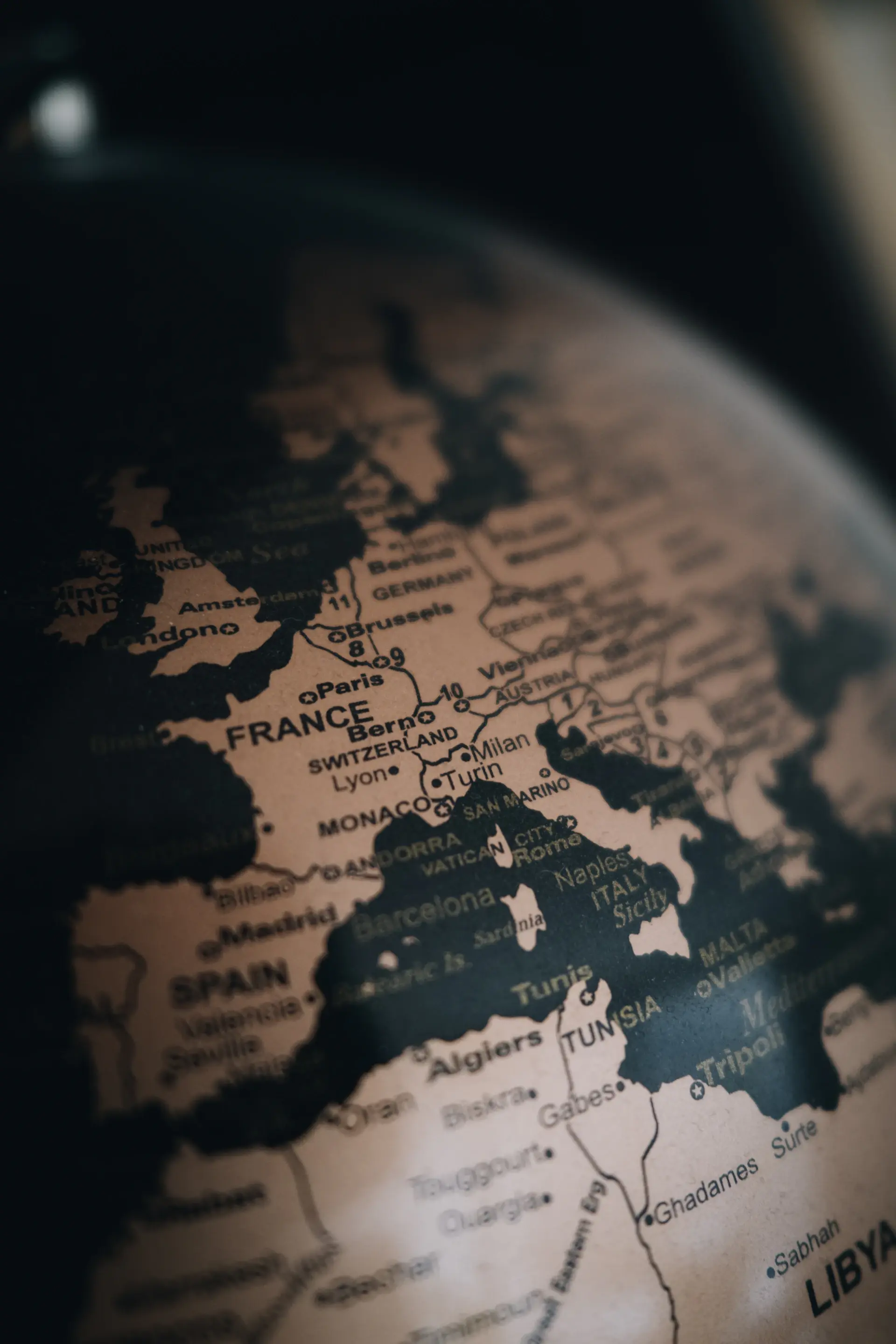 Soft styled map of Europe marking Maison Lumière clinic locations