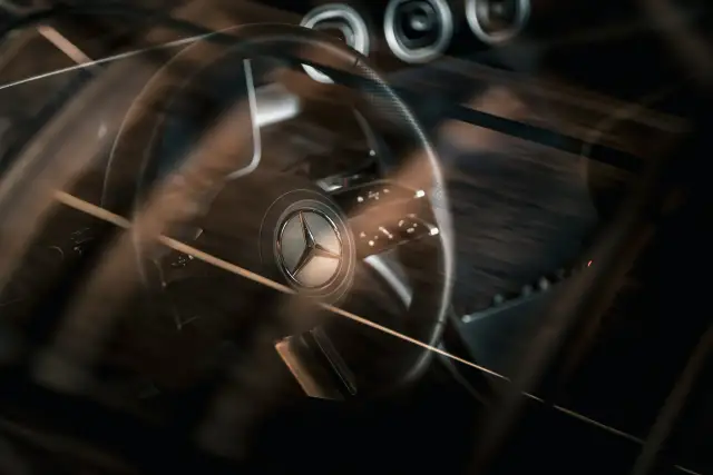 Logo Robb Report