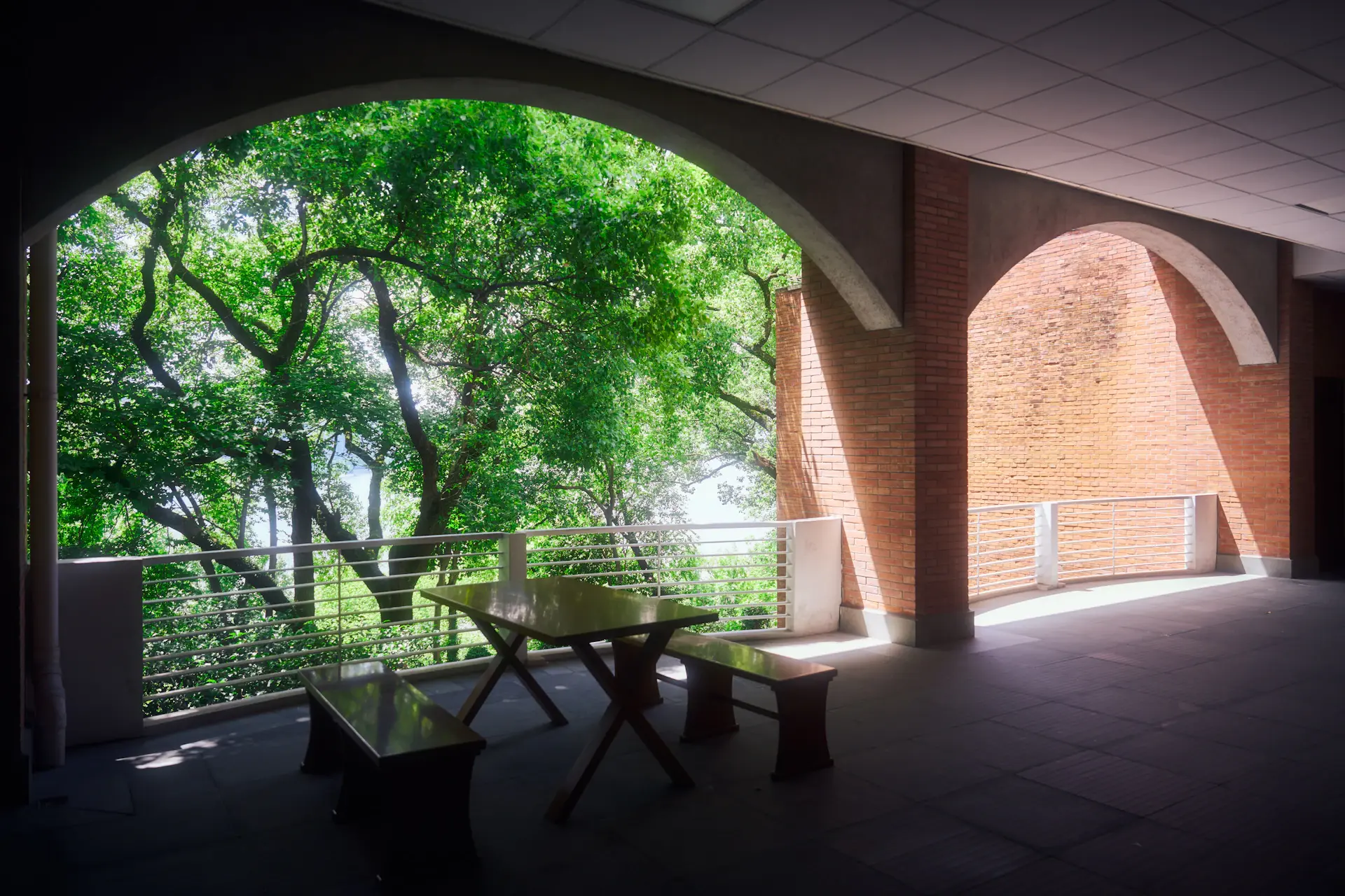 Elegant consultation room with a view to the garden